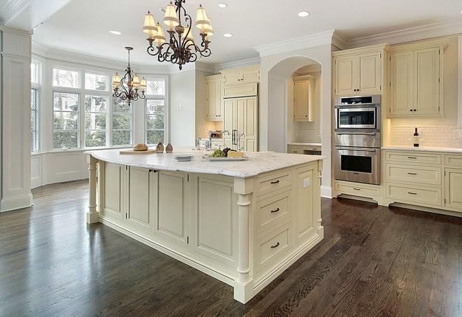 bright and airy dining room with laminate flooring in Anna Maria